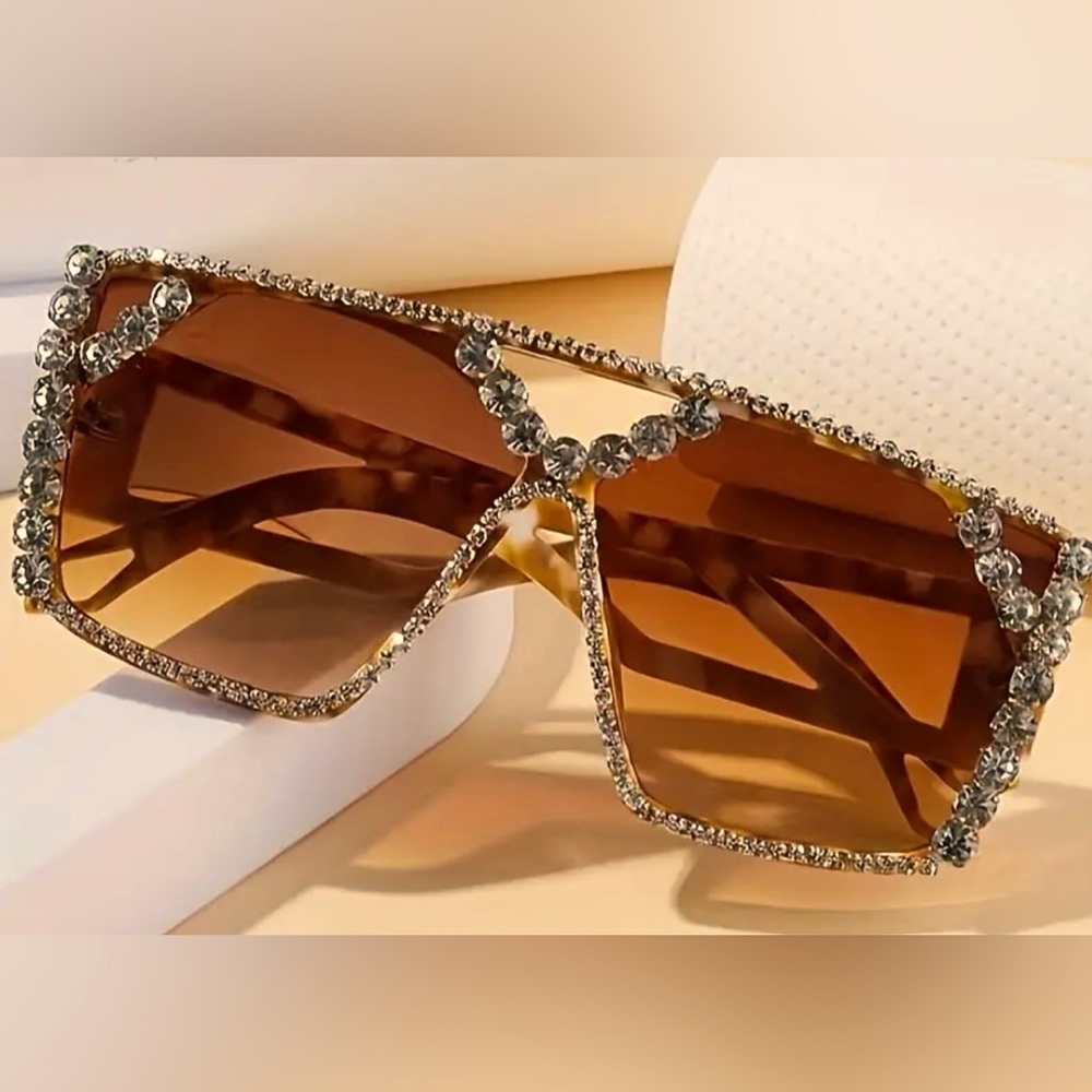 Elegant Gold and Brown Embellished Sunglasses NWOT